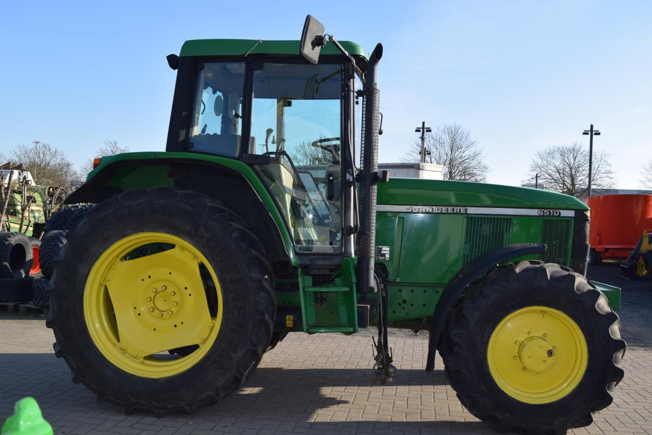 John Deere 6510 - Трактор: снимка 2 John Deere 6510 - Трактор: снимка 2