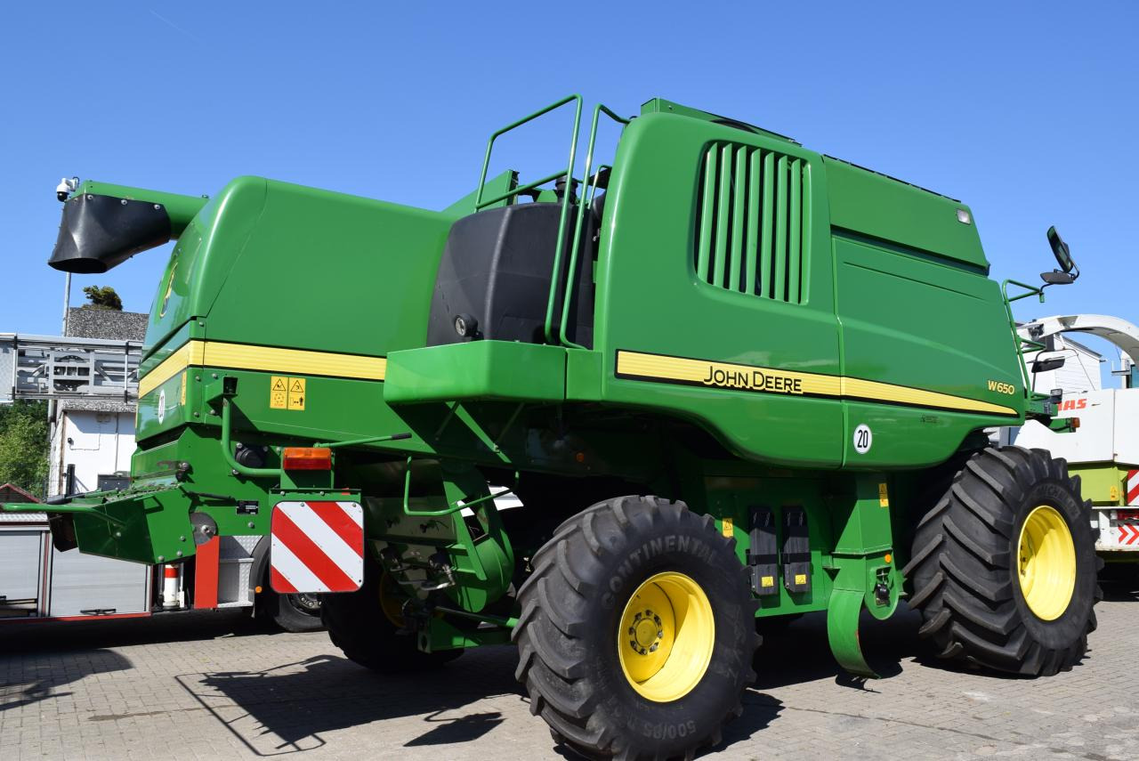 John Deere W 650 - Зърнокомбайн: снимка 3 John Deere W 650 - Зърнокомбайн: снимка 3