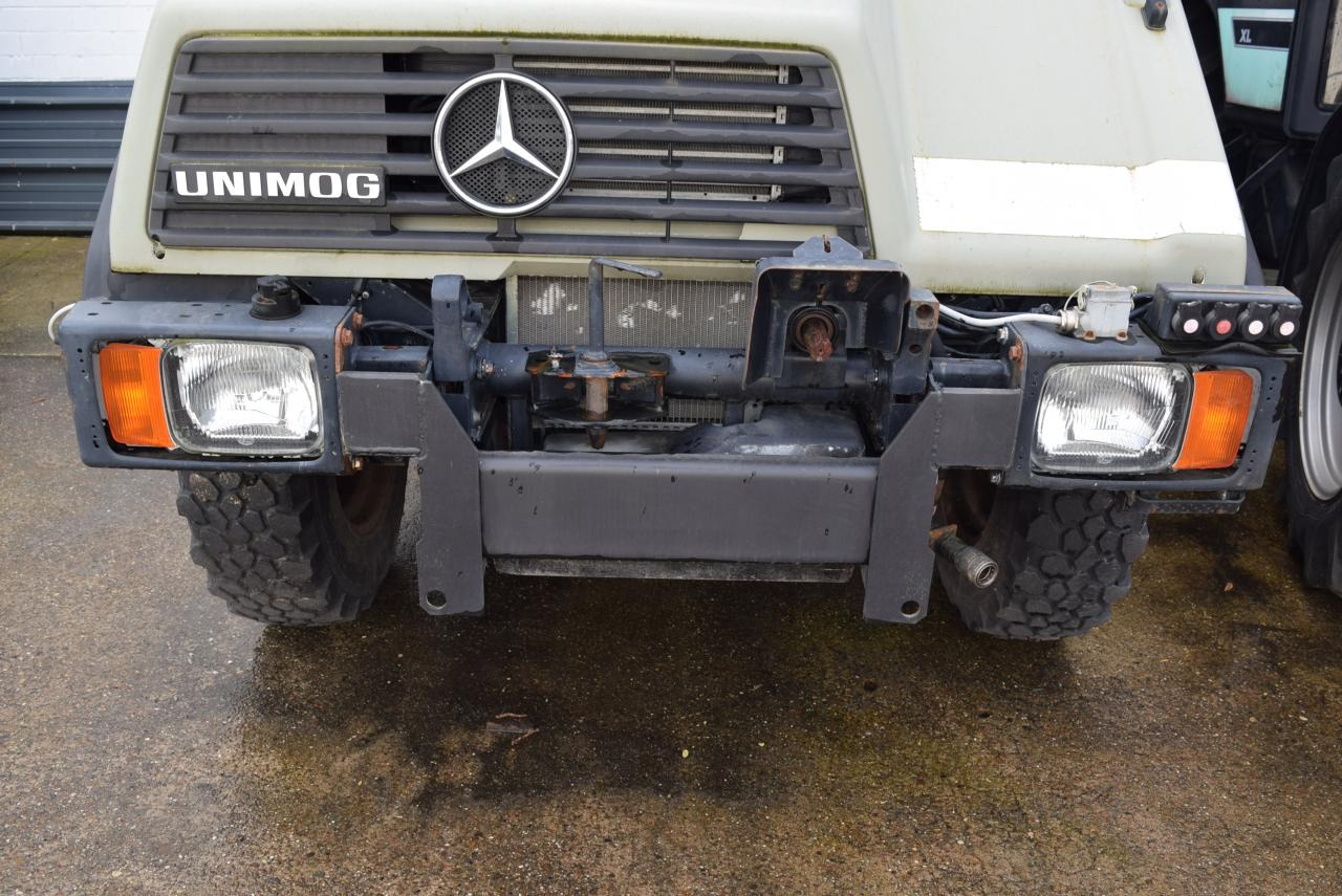 Mercedes-Benz Unimog U 90 - Комунална/ Специална техника: снимка 4 Mercedes-Benz Unimog U 90 - Комунална/ Специална техника: снимка 4