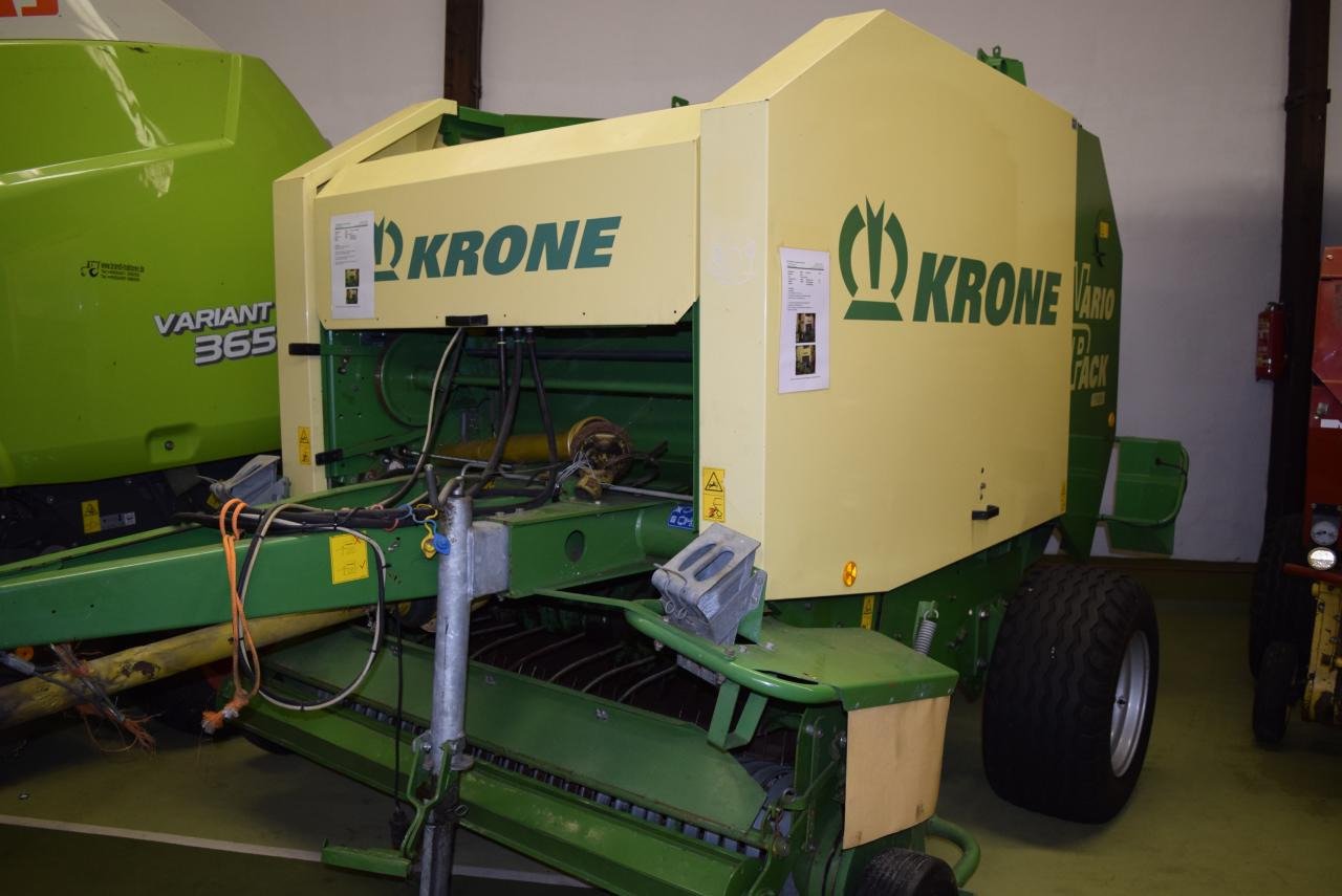 Krone Vario Pack 1500 - Рулонна сламопреса: снимка 3 Krone Vario Pack 1500 - Рулонна сламопреса: снимка 3