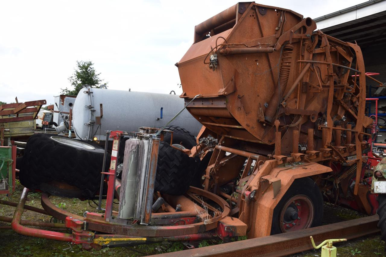 Lely Welger *zur Teileverwertung* - Рулонна сламопреса: снимка 3 Lely Welger *zur Teileverwertung* - Рулонна сламопреса: снимка 3