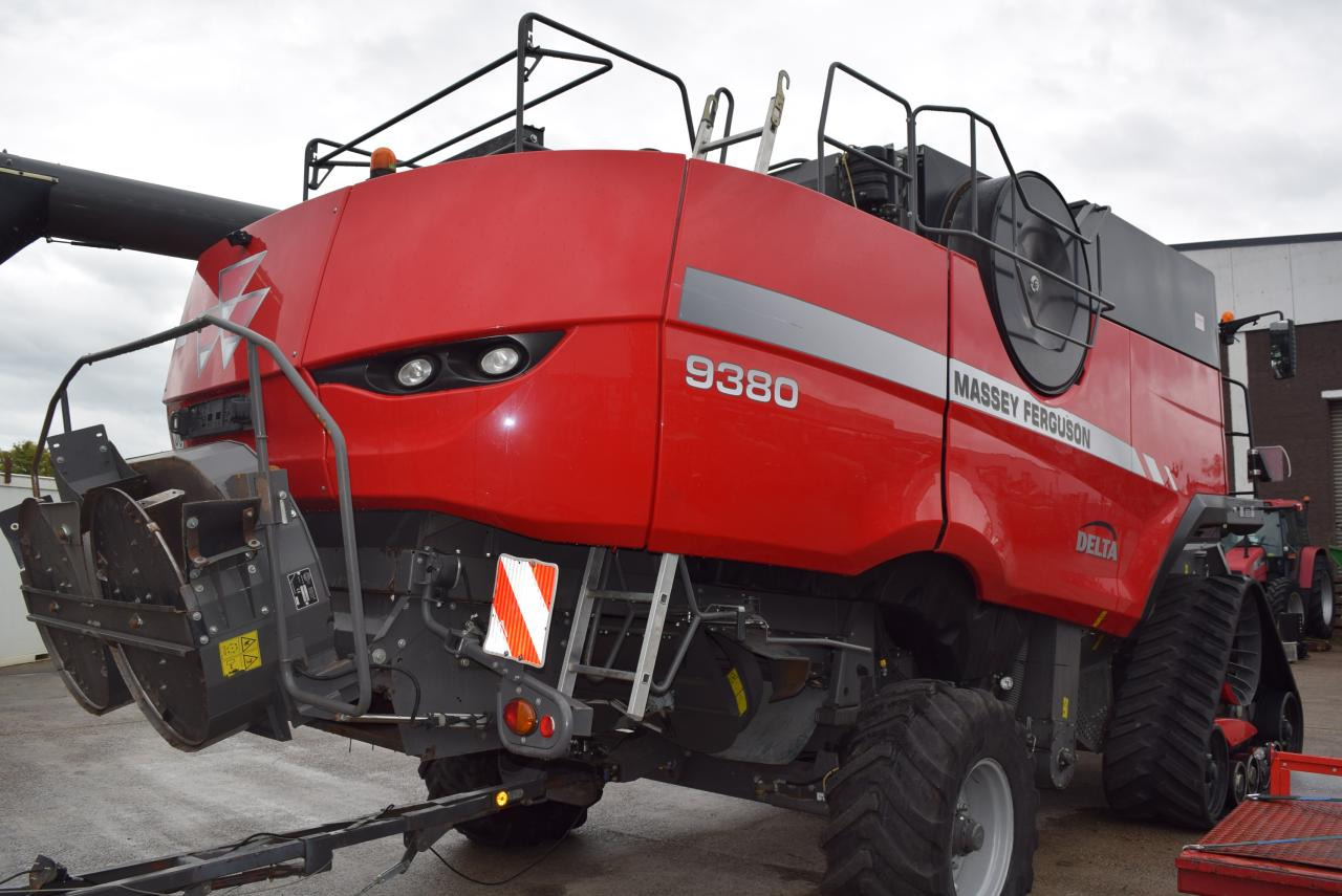 Massey Ferguson MF 9380 Delta - Зърнокомбайн: снимка 5 Massey Ferguson MF 9380 Delta - Зърнокомбайн: снимка 5