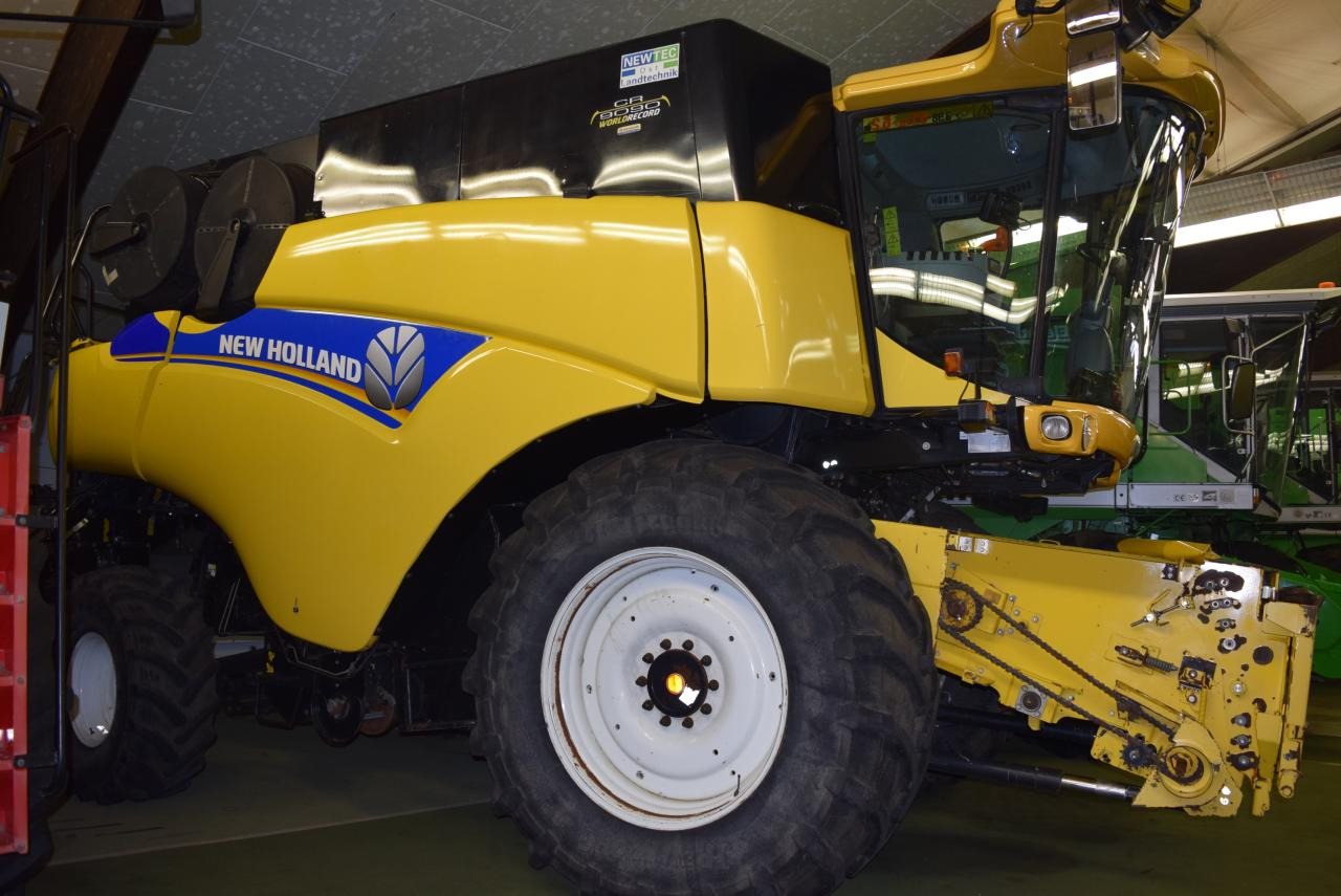 New Holland CR 9090 Elevation - Зърнокомбайн: снимка 5 New Holland CR 9090 Elevation - Зърнокомбайн: снимка 5