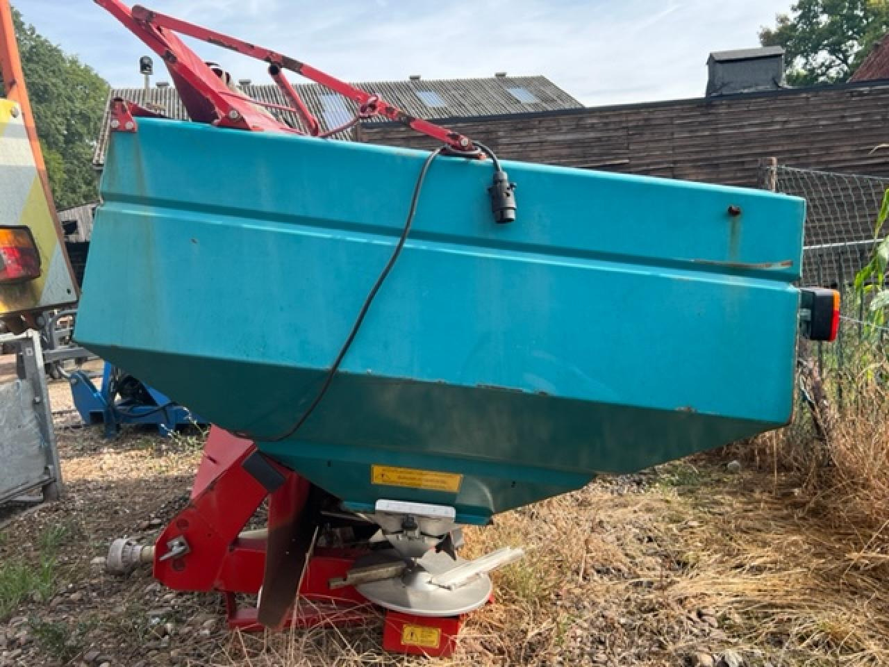 Sulky Burel DPX 2004 - Тороразпръсквачка: снимка 2 Sulky Burel DPX 2004 - Тороразпръсквачка: снимка 2