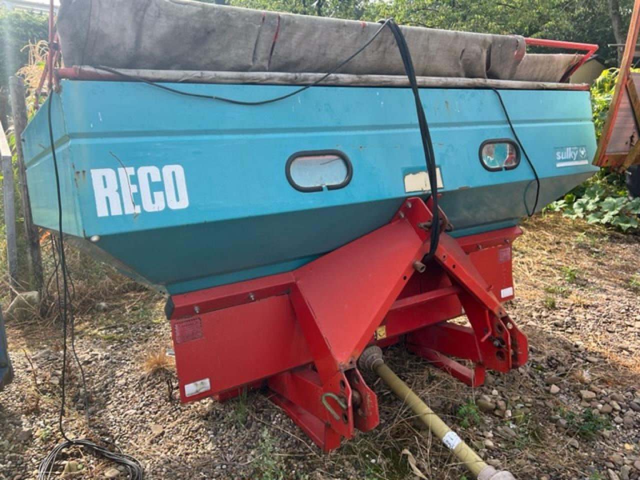 Sulky Burel DPX 2004 - Тороразпръсквачка: снимка 4 Sulky Burel DPX 2004 - Тороразпръсквачка: снимка 4