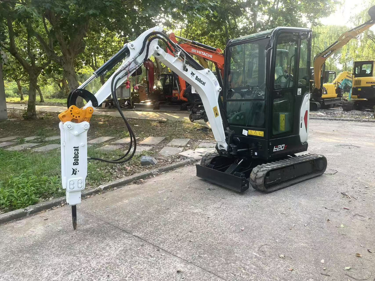 BOBCAT E20Z - Мини багер: снимка 2 BOBCAT E20Z - Мини багер: снимка 2