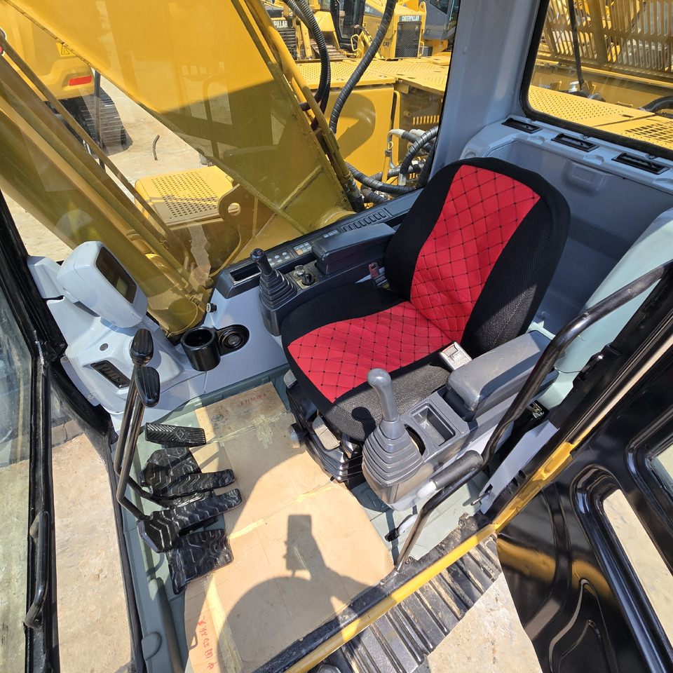 Верижен багер CAT 320C: снимка 8 Верижен багер CAT 320C: снимка 8