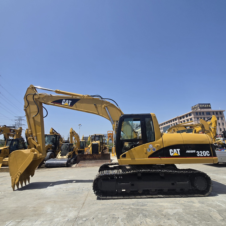 CAT 320C - Верижен багер: снимка 1 CAT 320C - Верижен багер: снимка 1