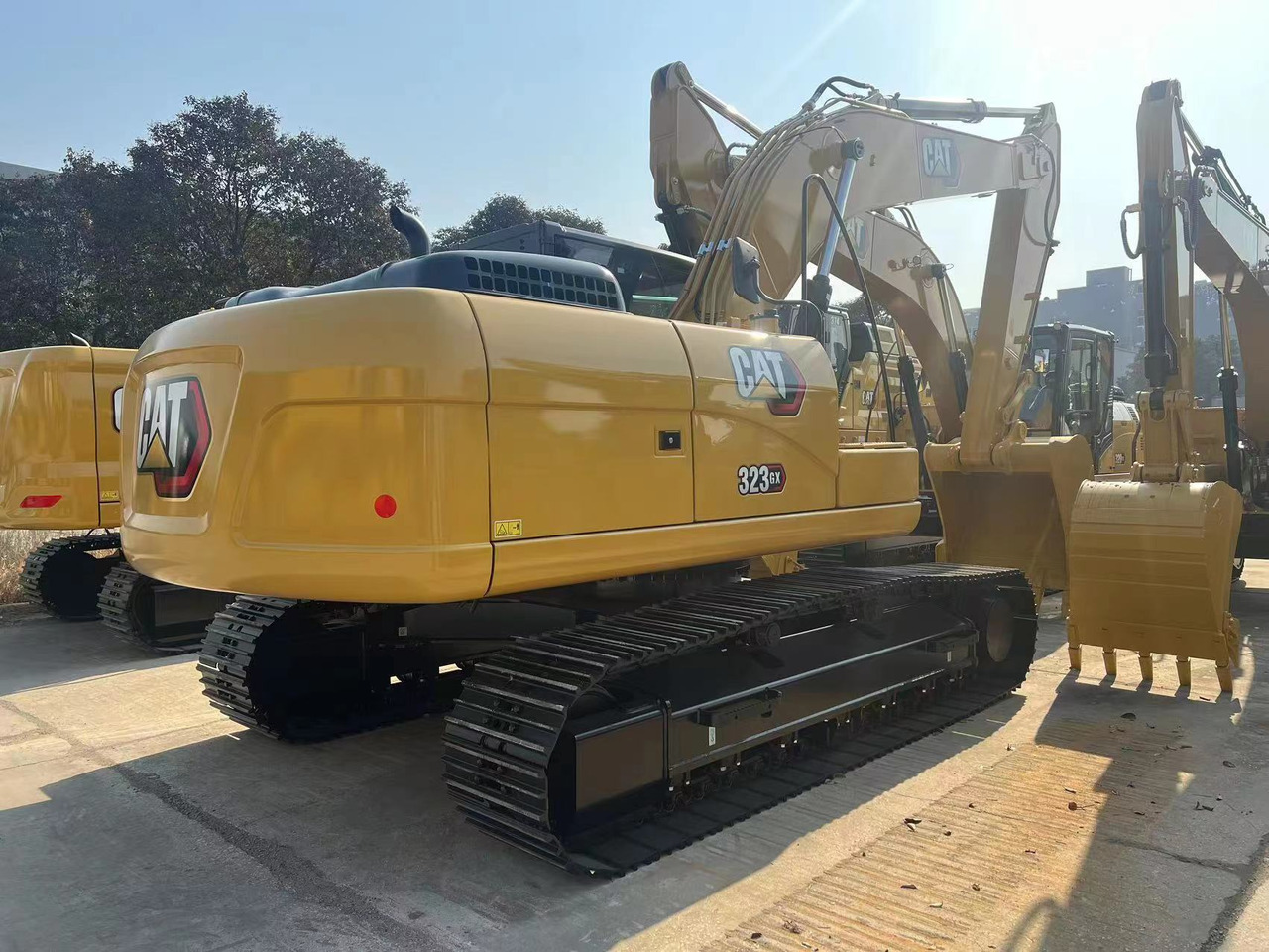 CAT 323GX - Верижен багер: снимка 1 CAT 323GX - Верижен багер: снимка 1