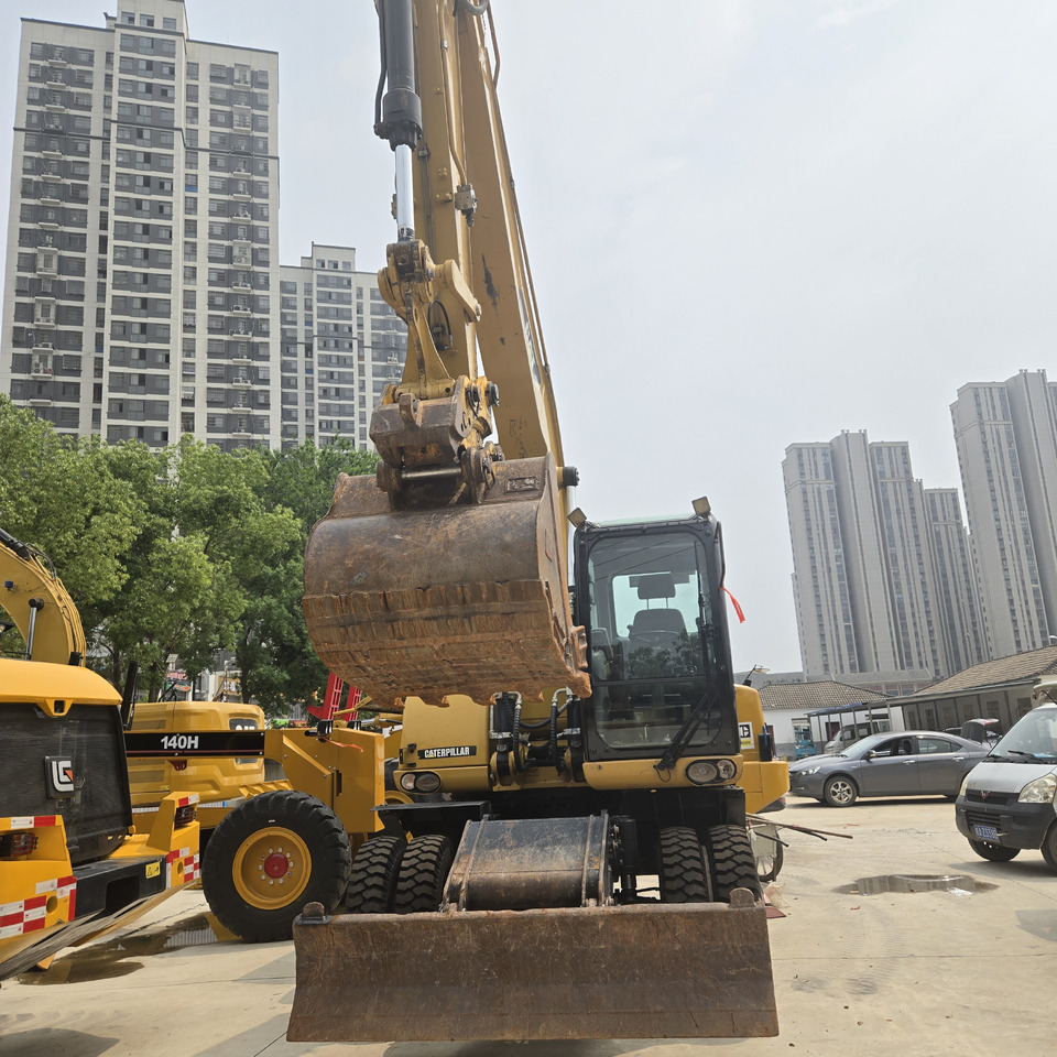 CAT M320D2 - Колесен багер: снимка 2 CAT M320D2 - Колесен багер: снимка 2