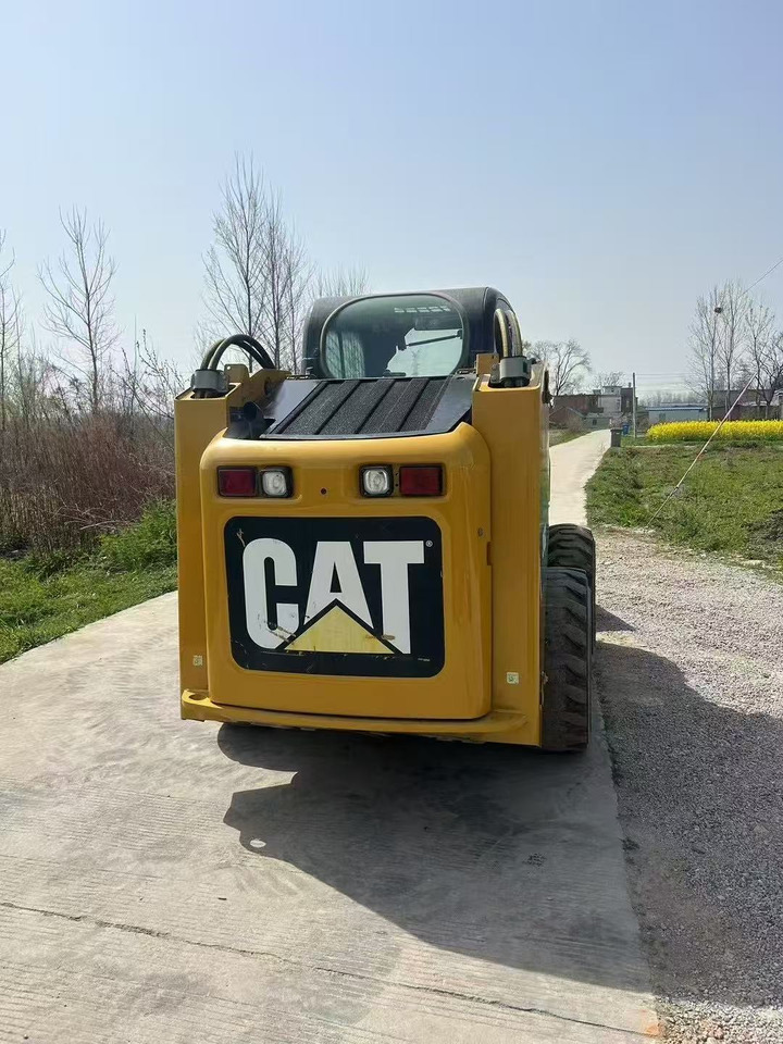 CATERPILLAR 246C - Мини челен товарач: снимка 4 CATERPILLAR 246C - Мини челен товарач: снимка 4