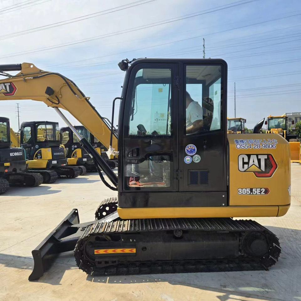 CATERPILLAR 305.5E2 - Мини багер: снимка 2 CATERPILLAR 305.5E2 - Мини багер: снимка 2