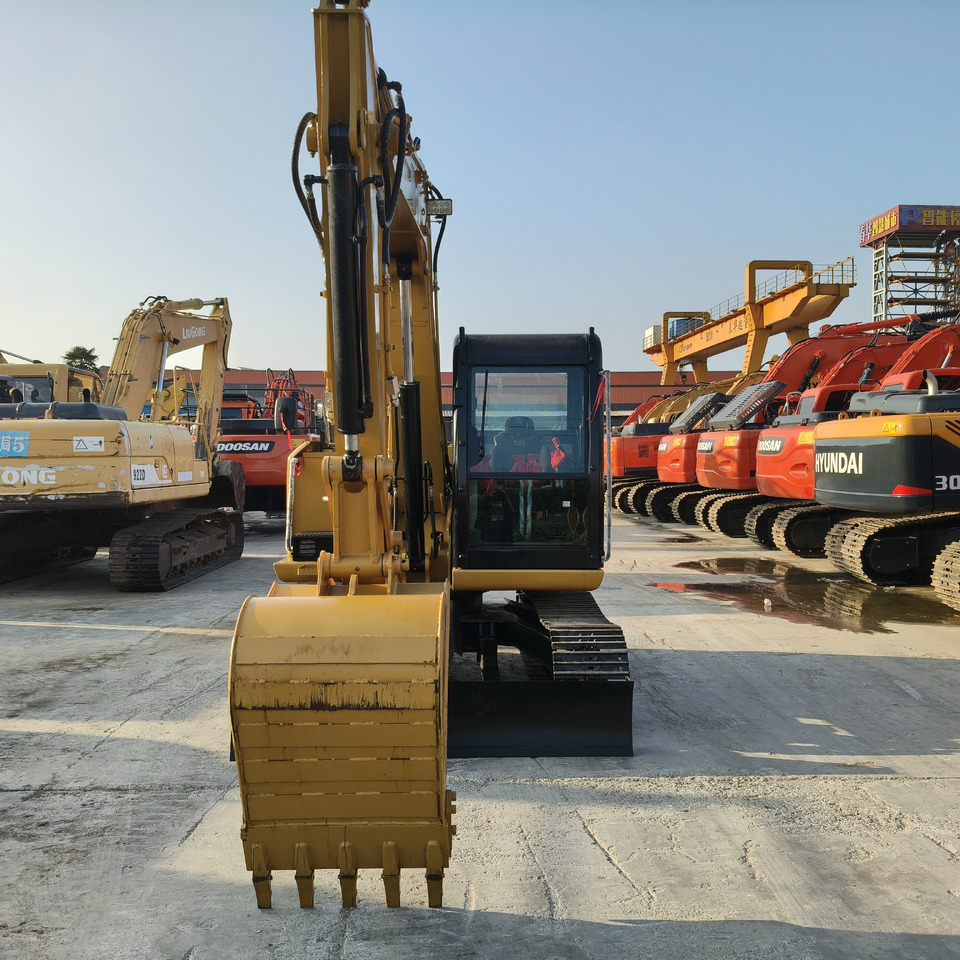 Мини багер CATERPILLAR 308E2: снимка 9 Мини багер CATERPILLAR 308E2: снимка 9