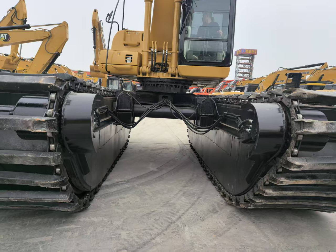 CATERPILLAR 320C boat excavator - Плаващ багер: снимка 5 CATERPILLAR 320C boat excavator - Плаващ багер: снимка 5