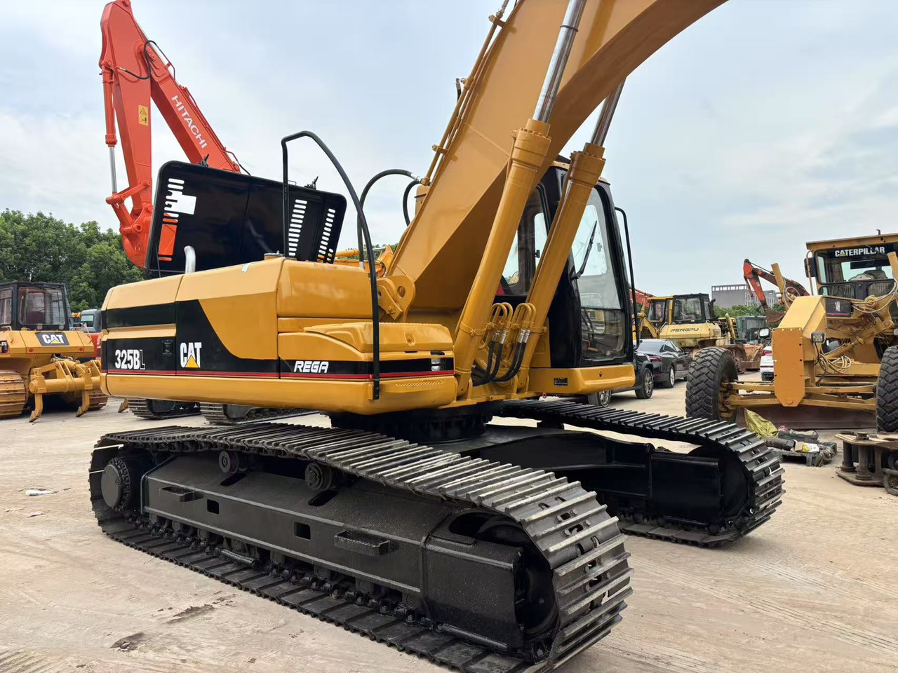 CATERPILLAR 325B - Верижен багер: снимка 5 CATERPILLAR 325B - Верижен багер: снимка 5