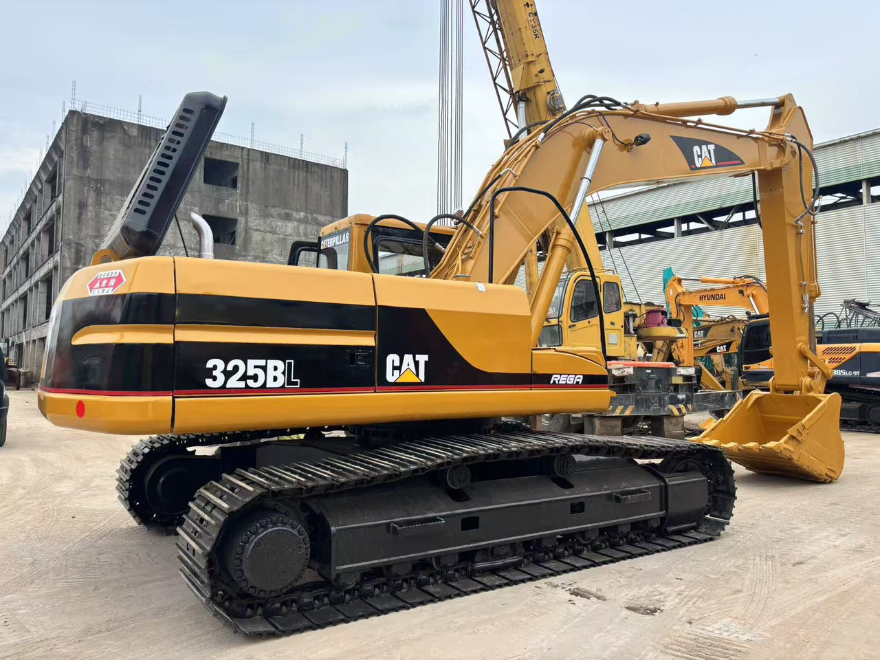 CATERPILLAR 325B - Верижен багер: снимка 2 CATERPILLAR 325B - Верижен багер: снимка 2