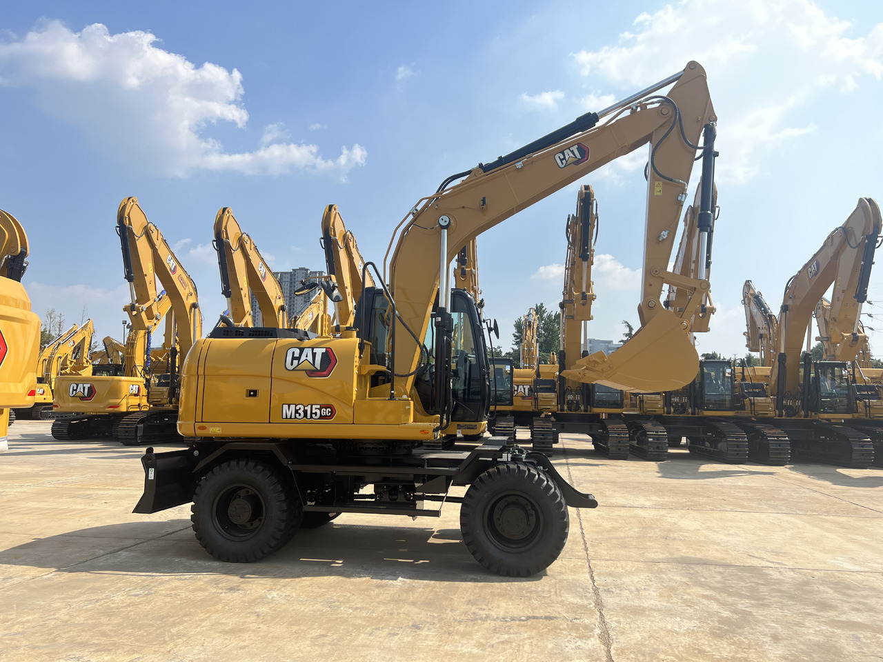 CATERPILLAR M315GC - Верижен багер: снимка 2 CATERPILLAR M315GC - Верижен багер: снимка 2