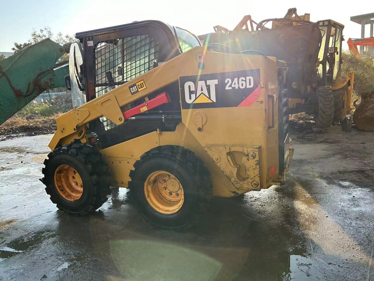 Caterpillar 246D - Мини челен товарач: снимка 4 Caterpillar 246D - Мини челен товарач: снимка 4