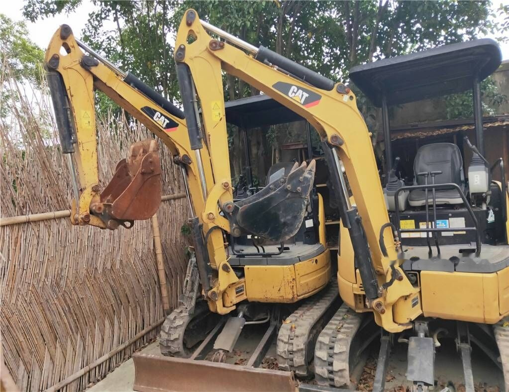 Caterpillar 302C - Мини багер: снимка 5 Caterpillar 302C - Мини багер: снимка 5