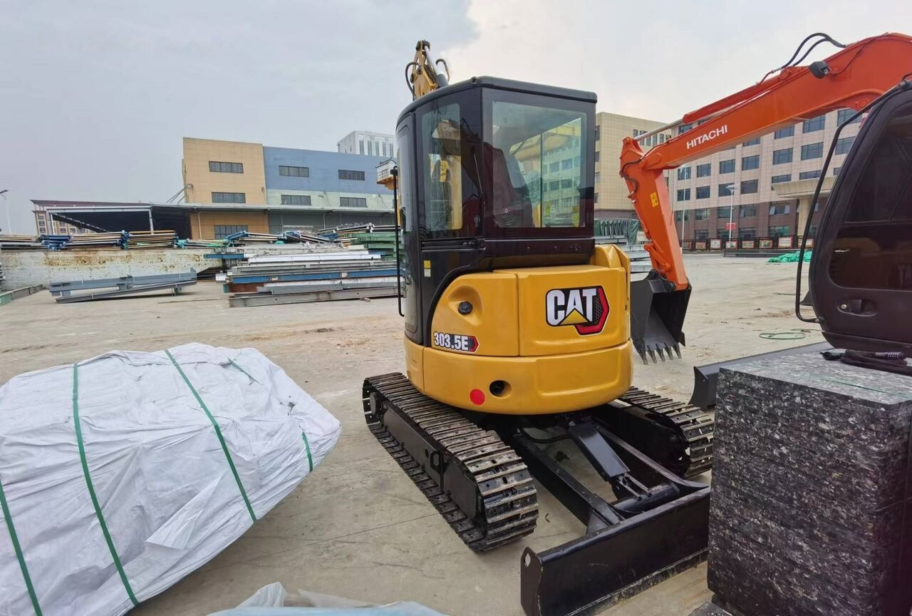 Caterpillar 303.5E - Мини багер: снимка 1 Caterpillar 303.5E - Мини багер: снимка 1
