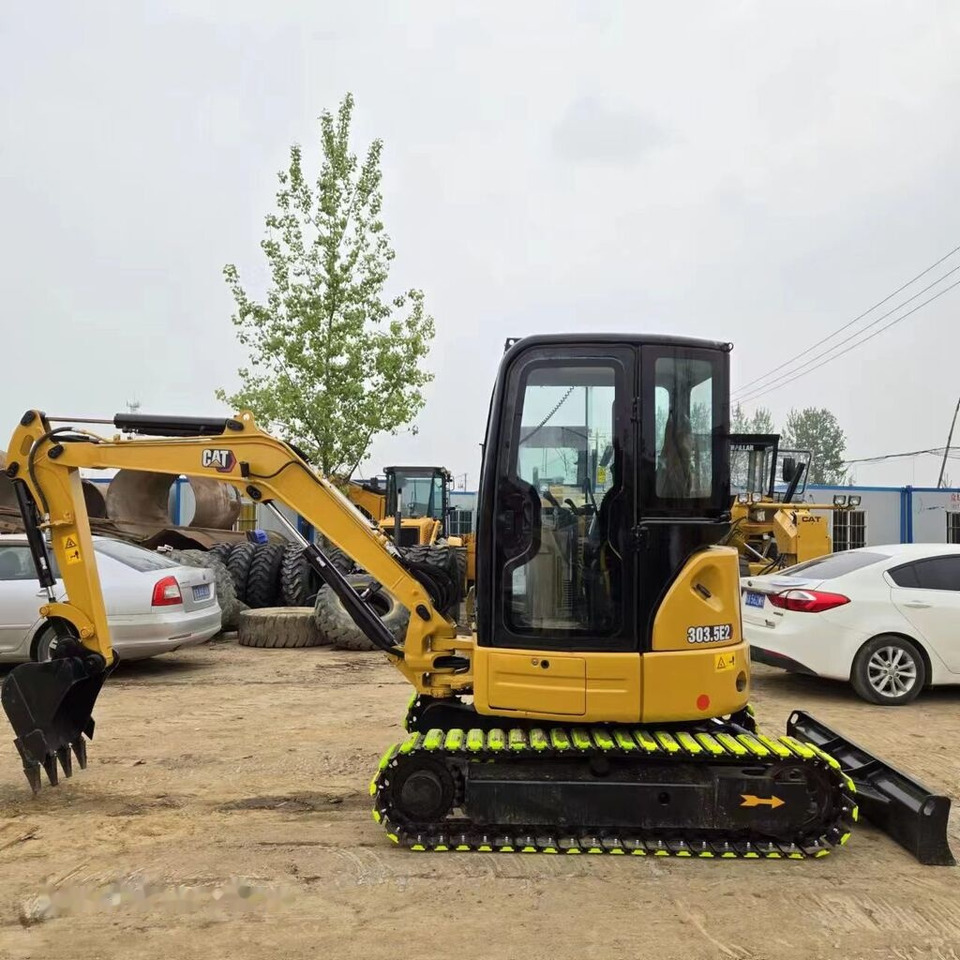 Caterpillar 303.5E2 - Мини багер: снимка 5 Caterpillar 303.5E2 - Мини багер: снимка 5