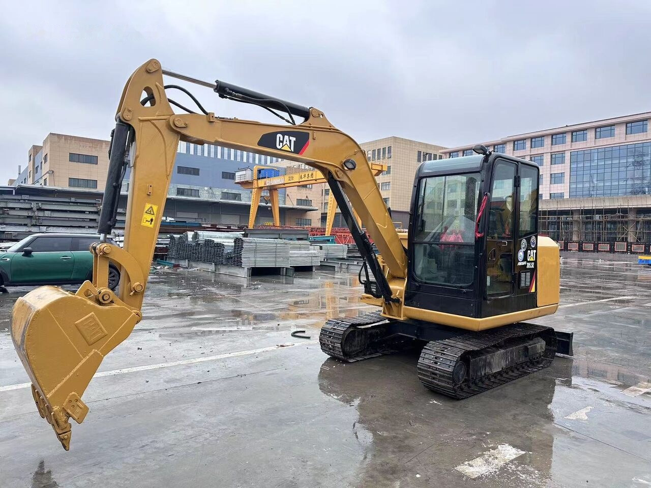 Caterpillar 305.5E - Мини багер: снимка 4 Caterpillar 305.5E - Мини багер: снимка 4