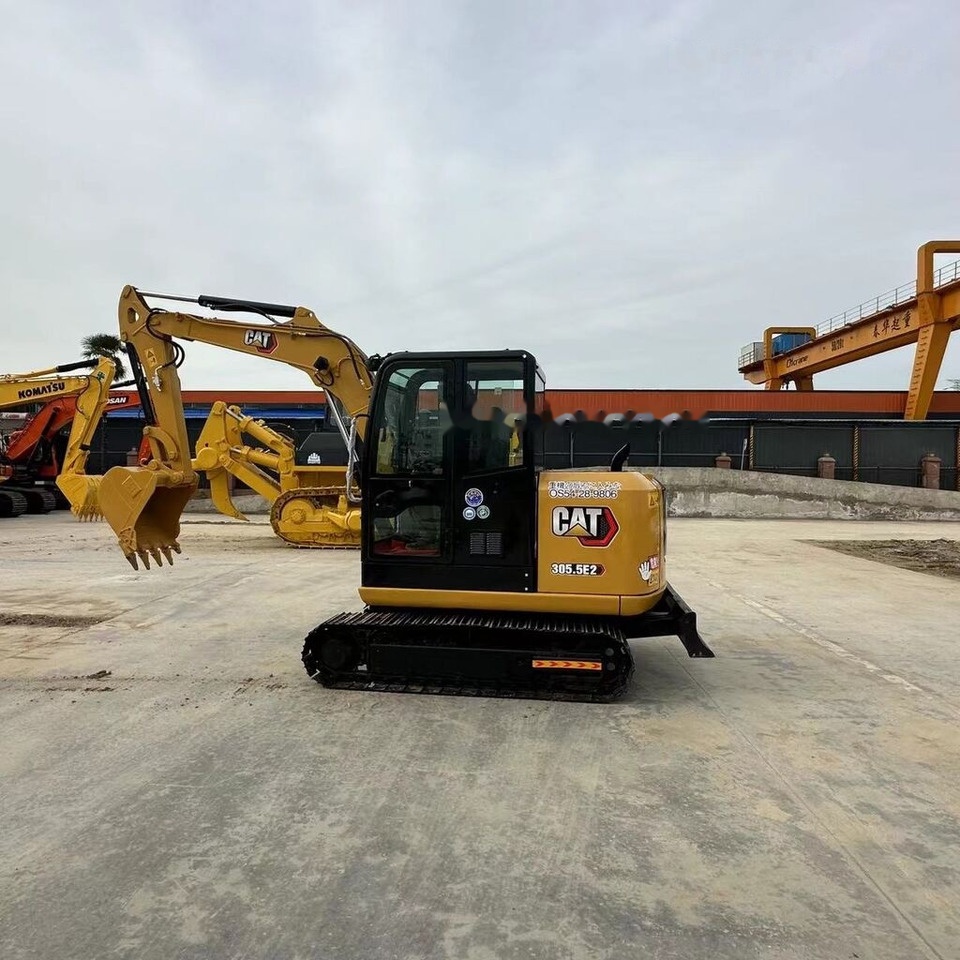 Caterpillar 305.5E2 - Мини багер: снимка 3 Caterpillar 305.5E2 - Мини багер: снимка 3