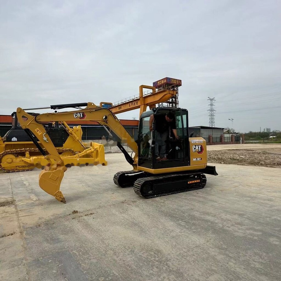 Caterpillar 305.5E2 - Мини багер: снимка 2 Caterpillar 305.5E2 - Мини багер: снимка 2