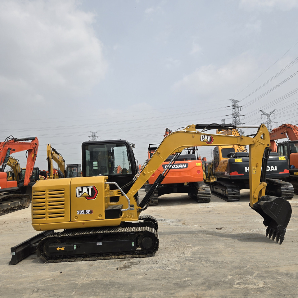Caterpillar 305.5E2 - Мини багер: снимка 1 Caterpillar 305.5E2 - Мини багер: снимка 1