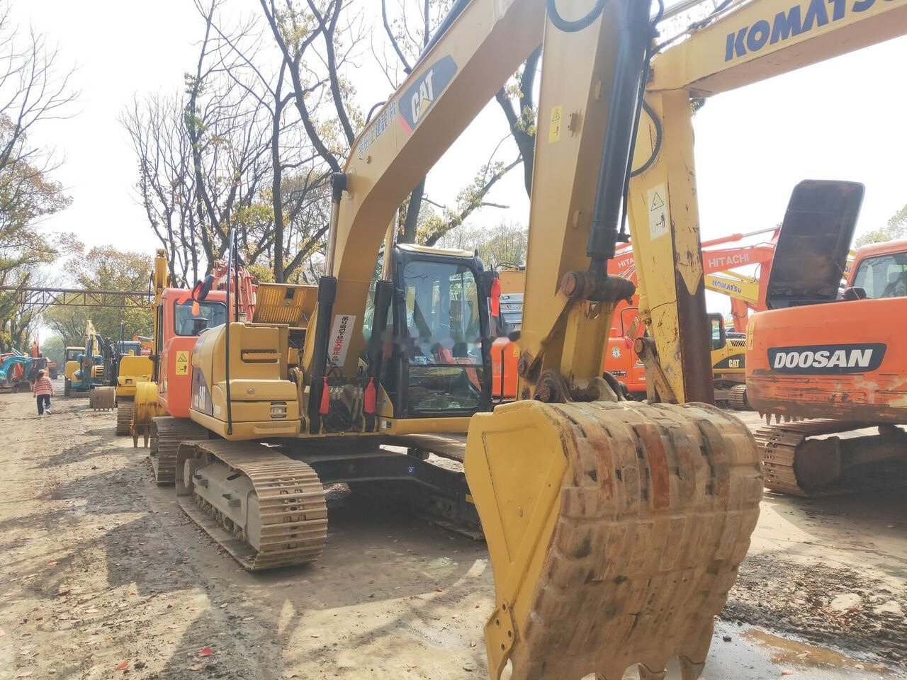 Caterpillar 312D - Верижен багер: снимка 3 Caterpillar 312D - Верижен багер: снимка 3