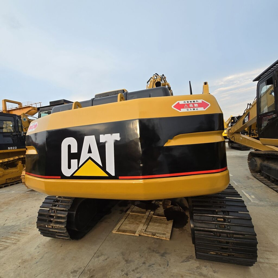 Caterpillar 320BL - Верижен багер: снимка 4 Caterpillar 320BL - Верижен багер: снимка 4