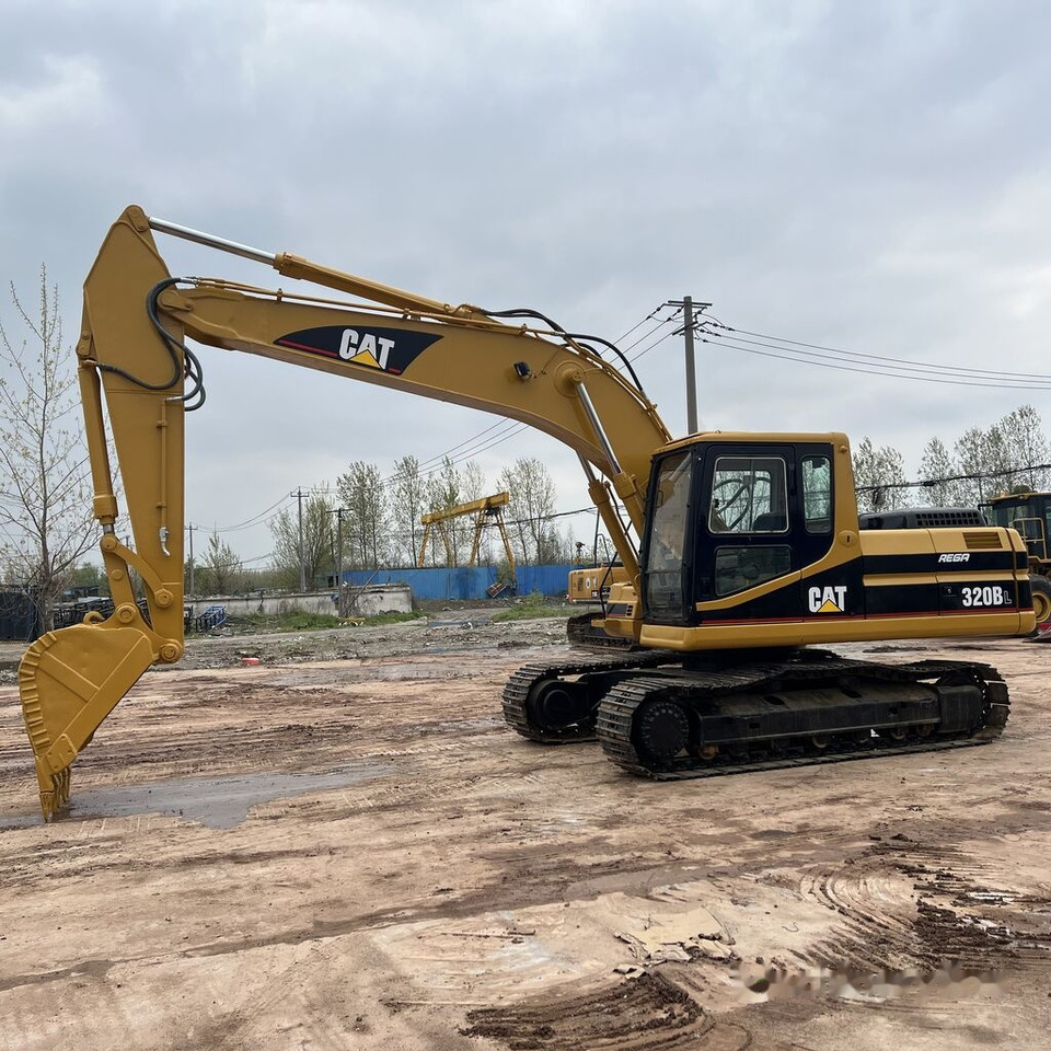 Caterpillar 320BL - Верижен багер: снимка 1 Caterpillar 320BL - Верижен багер: снимка 1