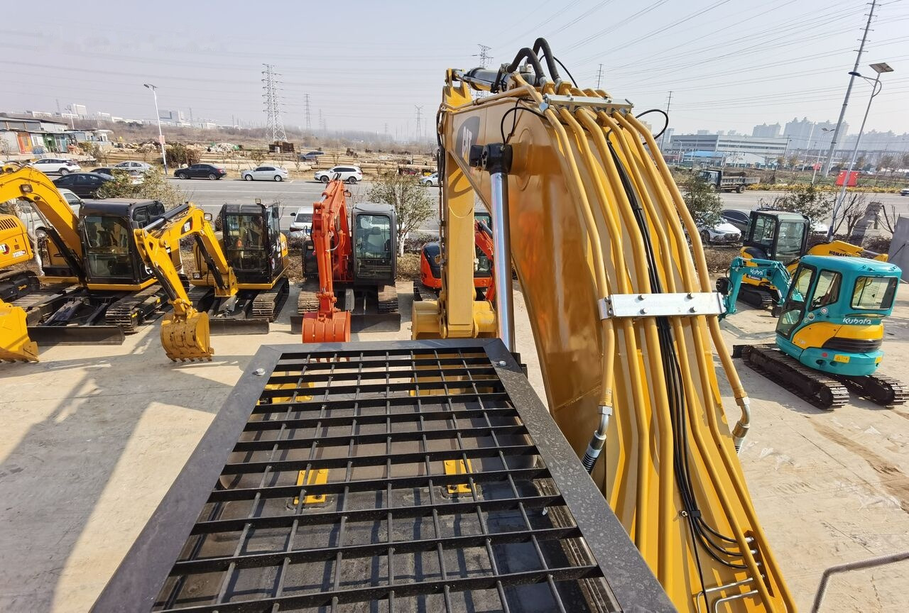 Caterpillar 329D2L - Верижен багер: снимка 3 Caterpillar 329D2L - Верижен багер: снимка 3