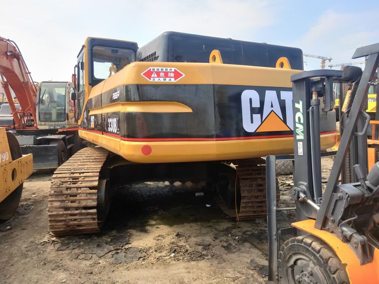 Caterpillar 330BL - Верижен багер: снимка 1 Caterpillar 330BL - Верижен багер: снимка 1
