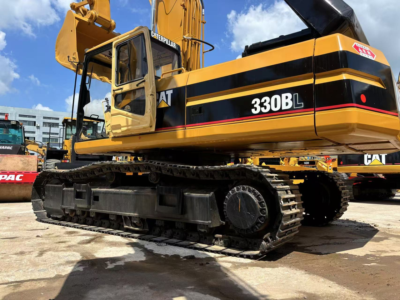 Caterpillar 330BL - Верижен багер: снимка 1 Caterpillar 330BL - Верижен багер: снимка 1