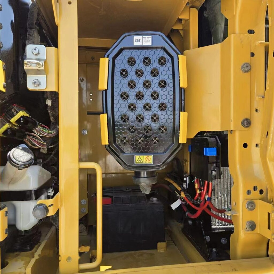 Caterpillar 330GC - Верижен багер: снимка 2 Caterpillar 330GC - Верижен багер: снимка 2