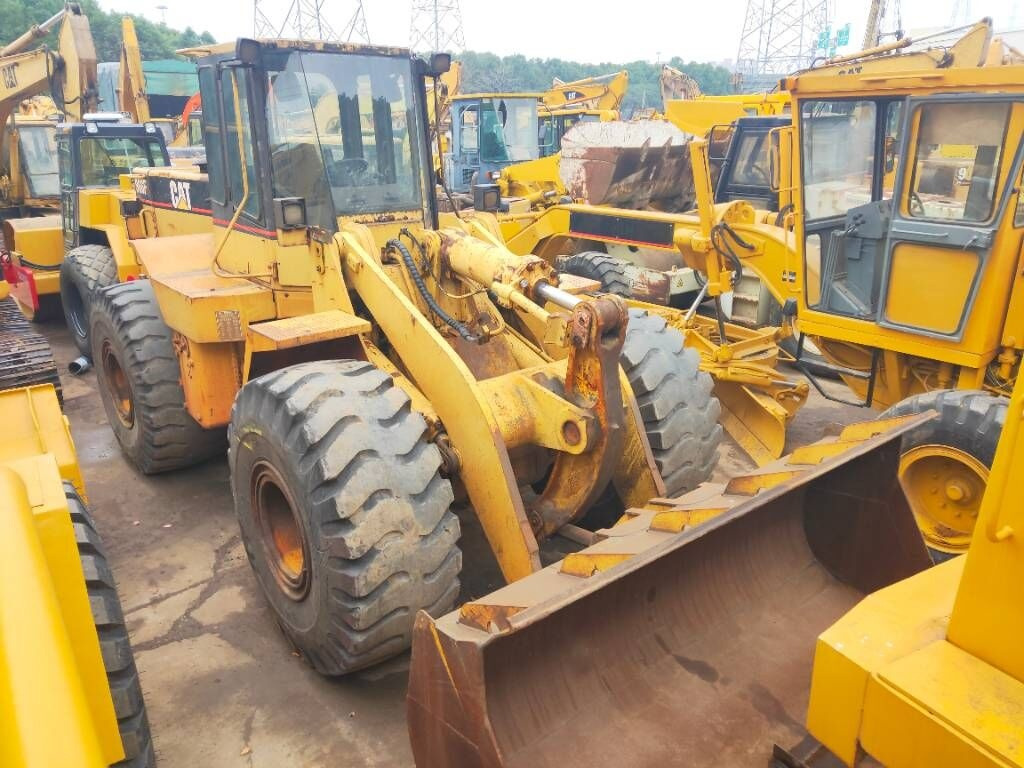 Caterpillar 966 F - Колесен товарач: снимка 2 Caterpillar 966 F - Колесен товарач: снимка 2