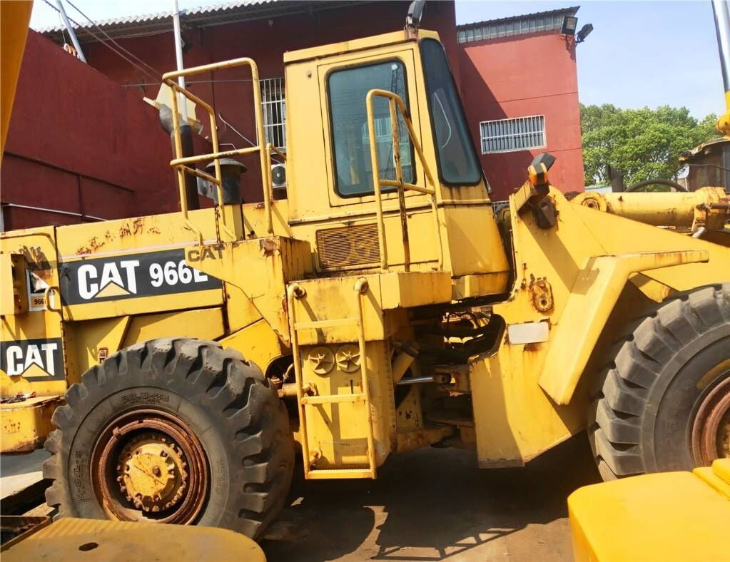 Caterpillar 966E - Колесен товарач: снимка 3 Caterpillar 966E - Колесен товарач: снимка 3