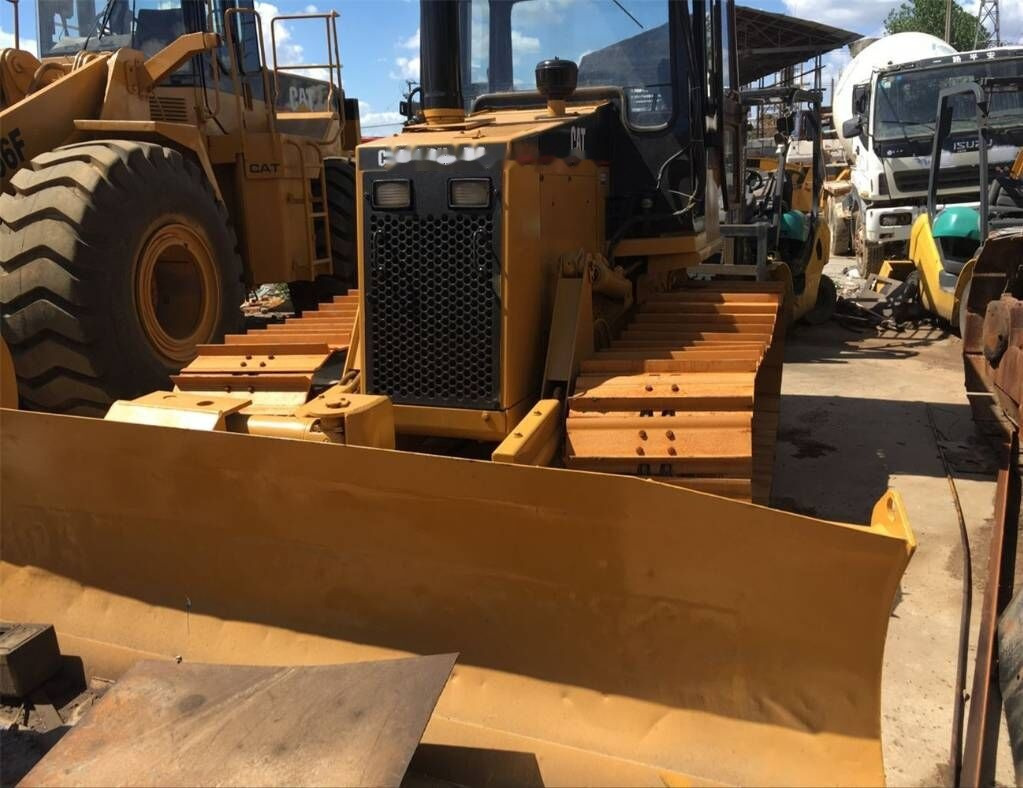 Caterpillar D4C - Булдозер: снимка 4 Caterpillar D4C - Булдозер: снимка 4