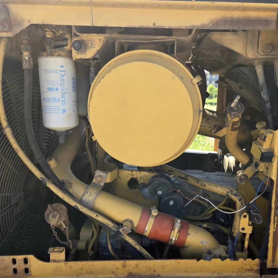 Caterpillar D6R - Булдозер: снимка 3 Caterpillar D6R - Булдозер: снимка 3