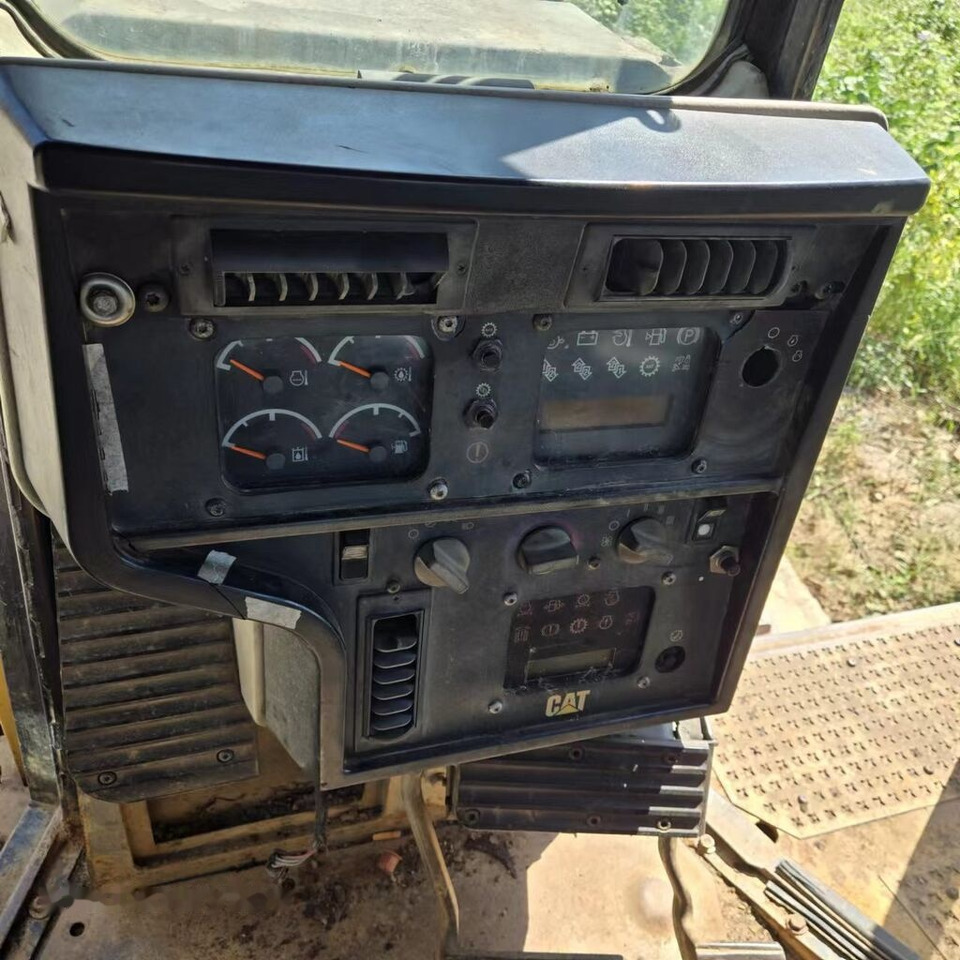 Caterpillar D6R - Булдозер: снимка 4 Caterpillar D6R - Булдозер: снимка 4