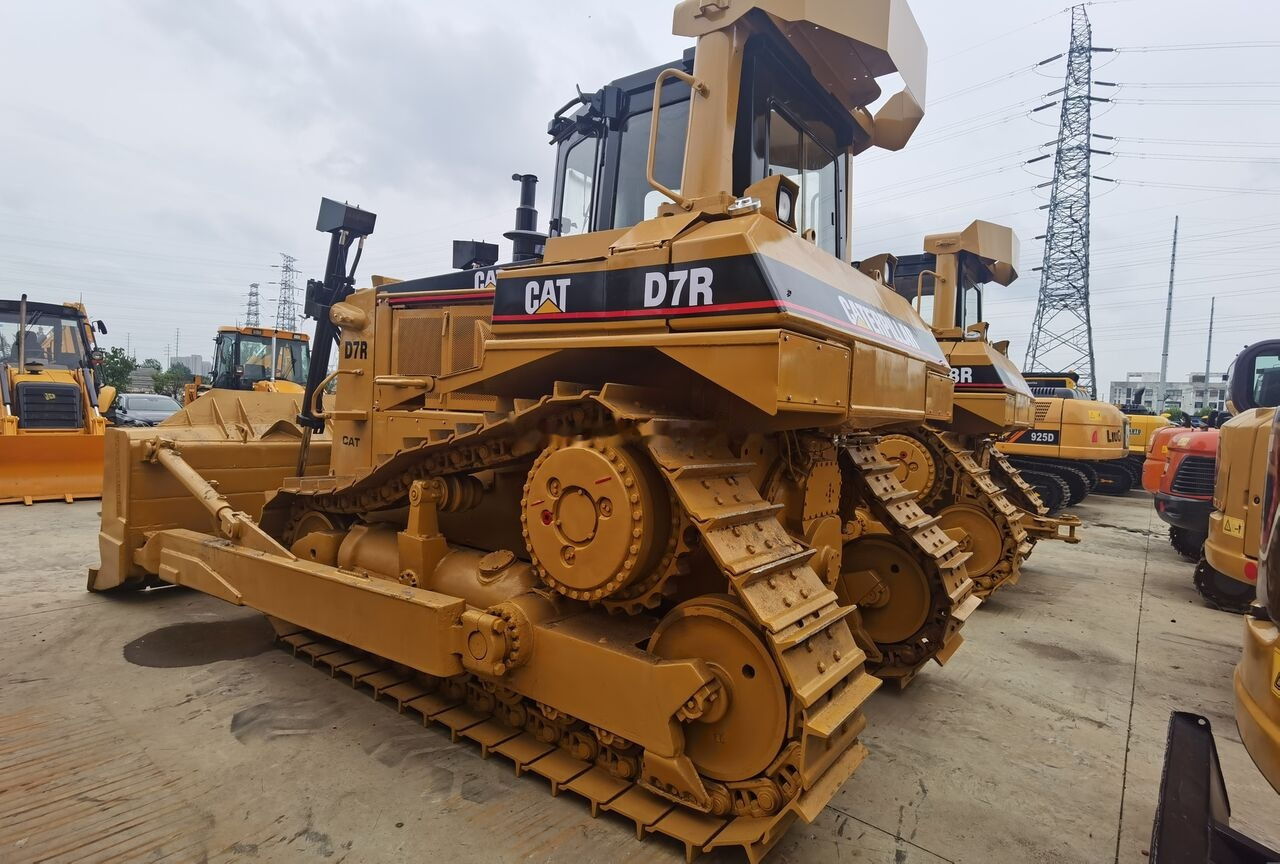 Caterpillar D7R - Булдозер: снимка 2 Caterpillar D7R - Булдозер: снимка 2