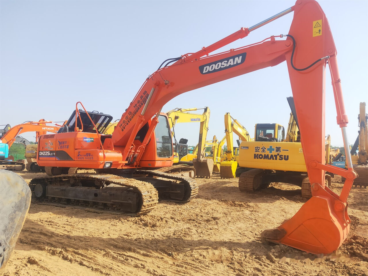 Doosan DH225LC-7 - Верижен багер: снимка 5 Doosan DH225LC-7 - Верижен багер: снимка 5