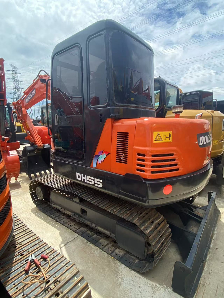 Doosan DH55 - Мини багер: снимка 1 Doosan DH55 - Мини багер: снимка 1