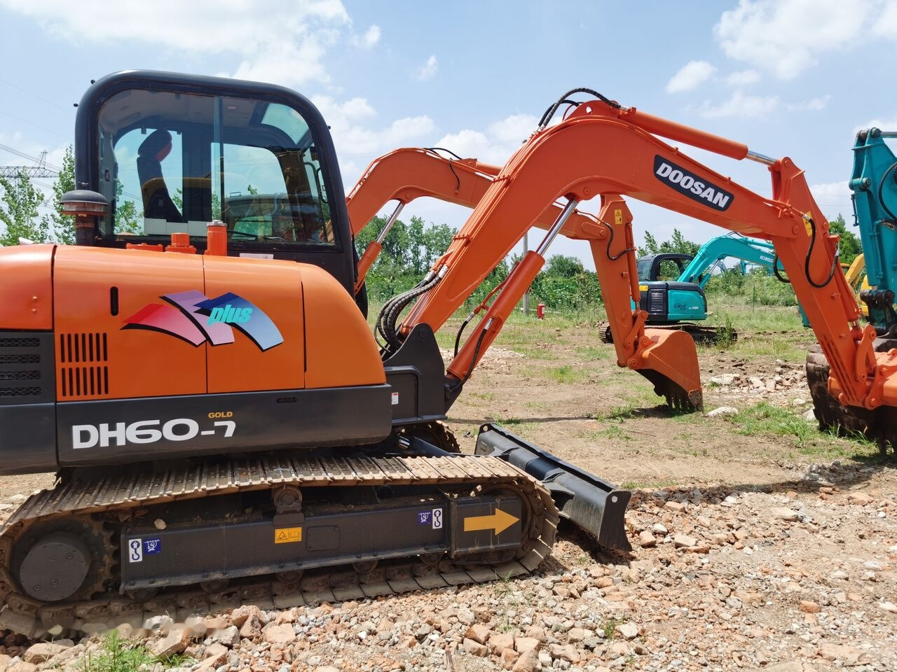 Doosan DH60-7 - Мини багер: снимка 2 Doosan DH60-7 - Мини багер: снимка 2
