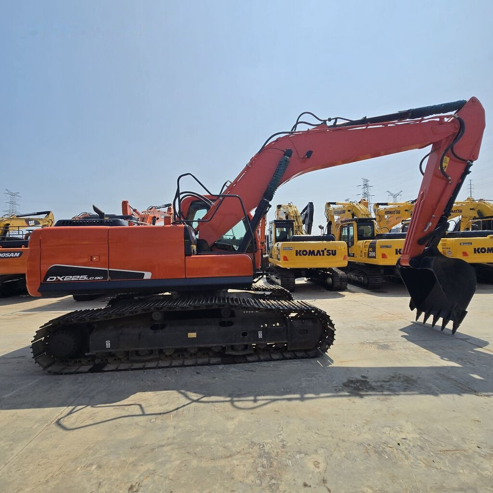 Doosan DX225 - Верижен багер: снимка 2 Doosan DX225 - Верижен багер: снимка 2