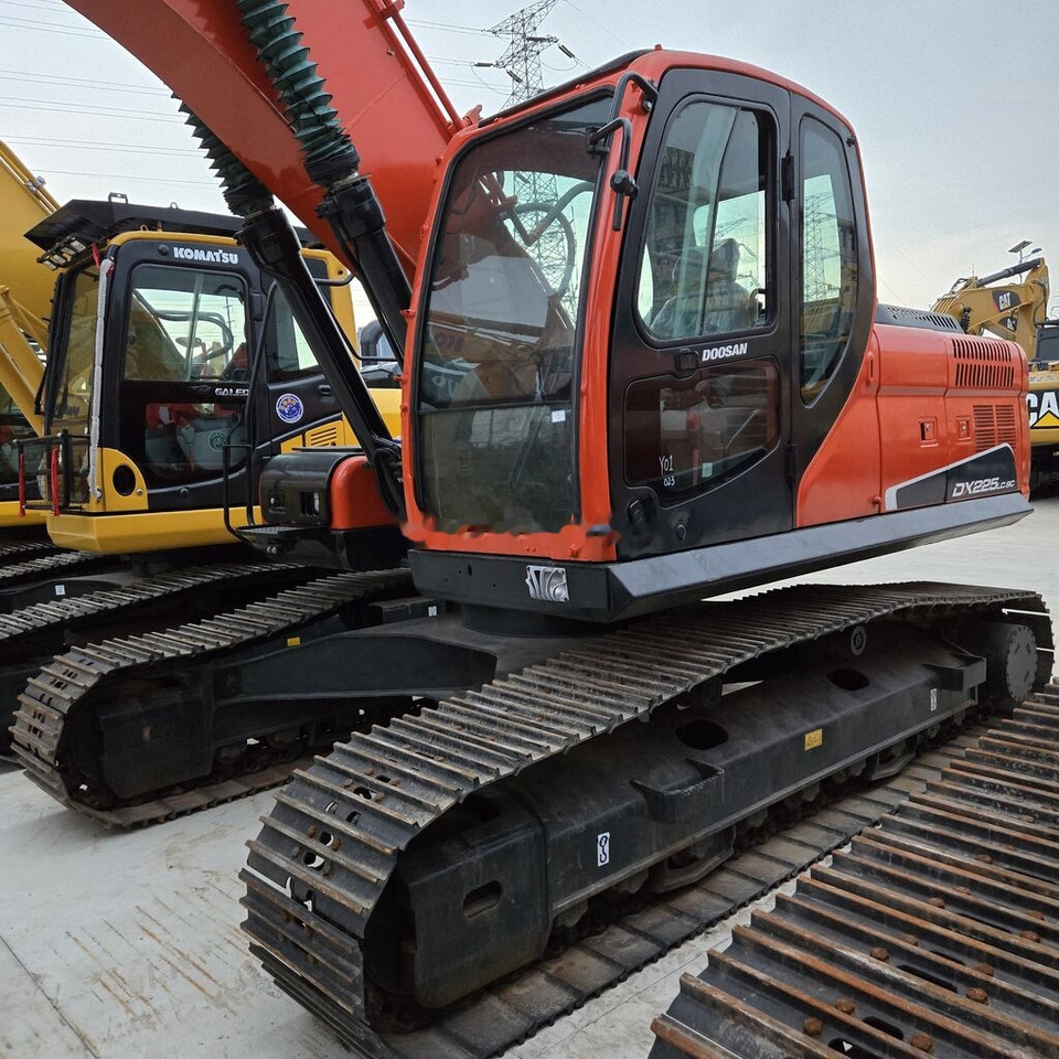 Doosan DX225LC - Верижен багер: снимка 5 Doosan DX225LC - Верижен багер: снимка 5