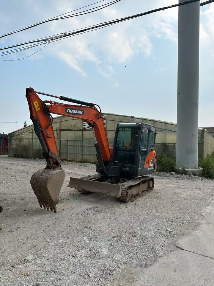 Doosan DX55 - Мини багер: снимка 2 Doosan DX55 - Мини багер: снимка 2