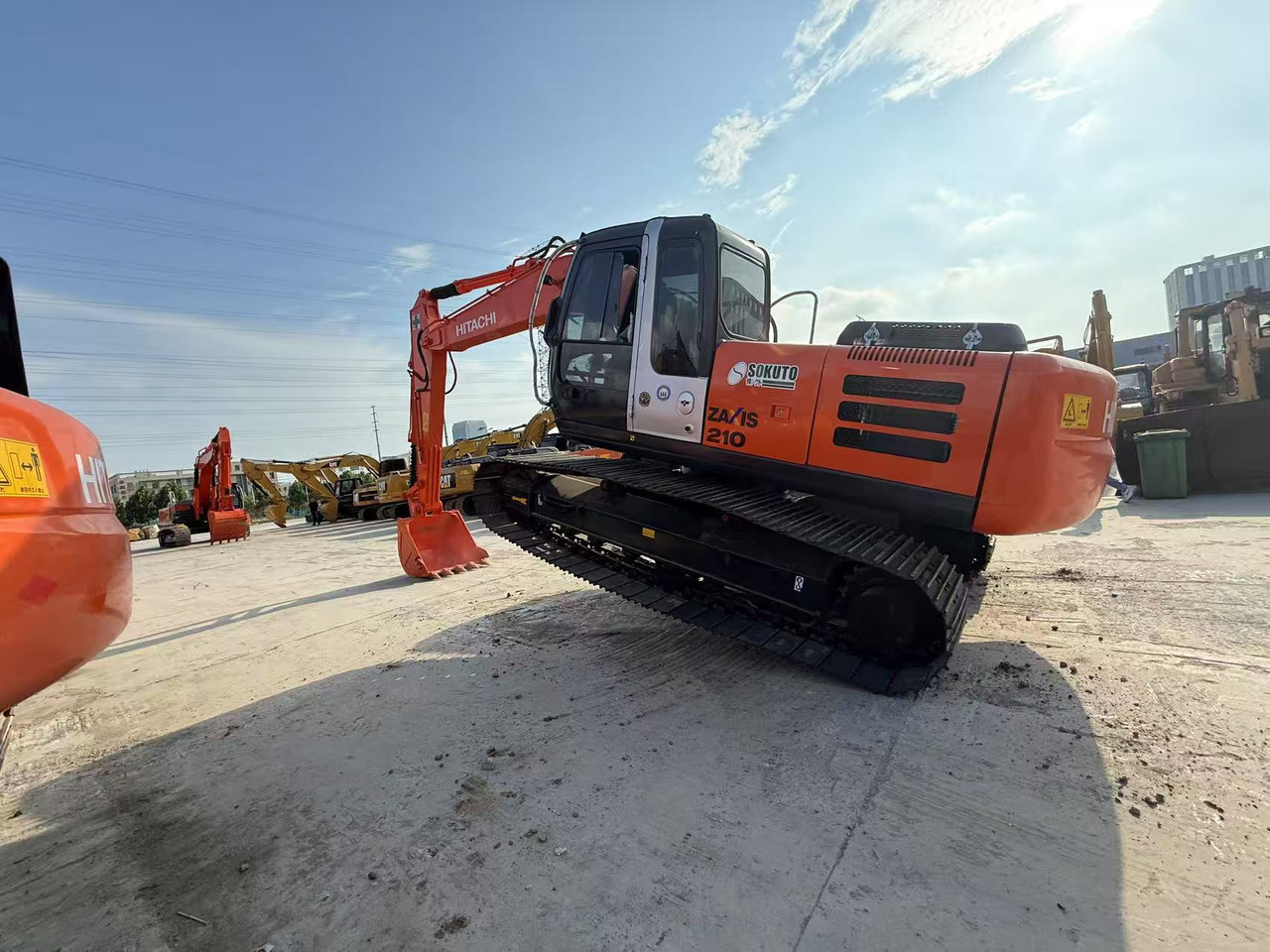 HITACHI ZX210 - Верижен багер: снимка 3 HITACHI ZX210 - Верижен багер: снимка 3