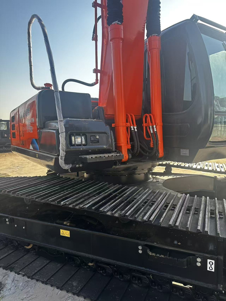 HITACHI ZX210 - Багер: снимка 4 HITACHI ZX210 - Багер: снимка 4